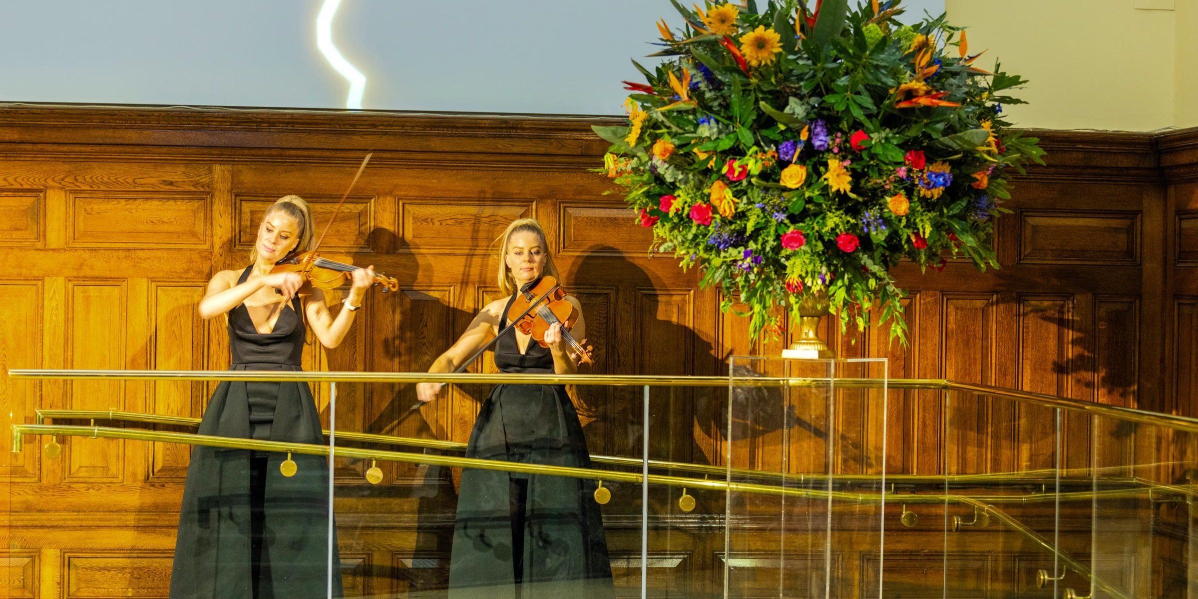 Twin Violinists by USO, Entertainment, Prestigious Star Awards, 103073